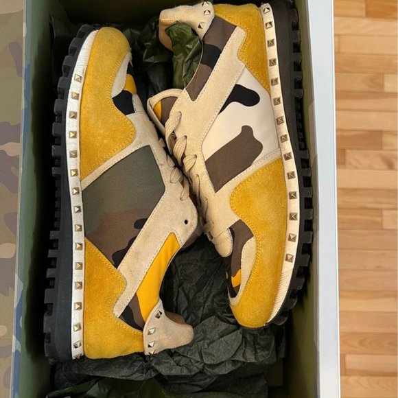 Green/YellowValentino Garavani Rockstud Rock runner Sneakers camou suede leather - Picture 2 of 7